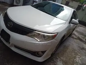 Toyota Camry 2012 White