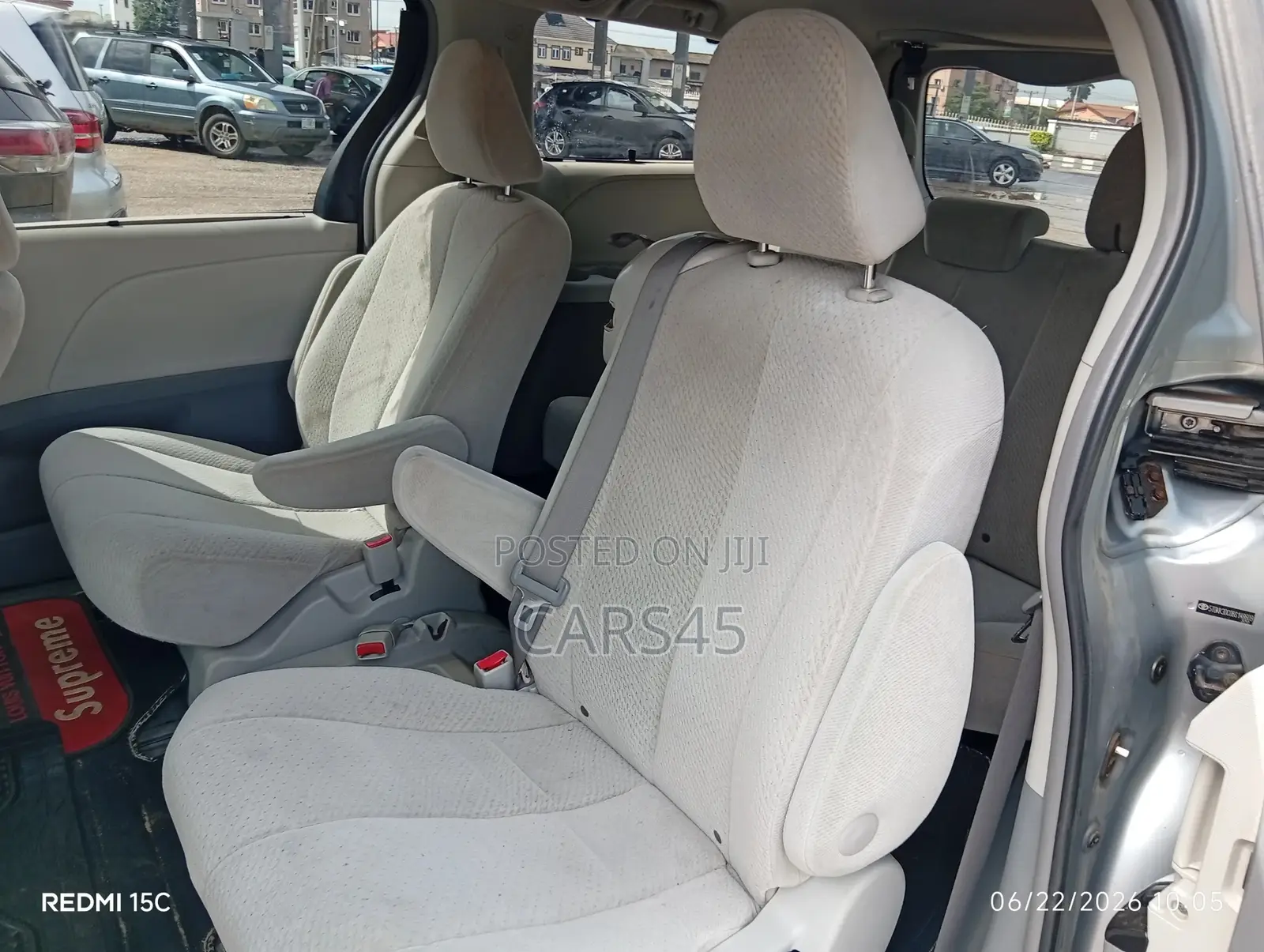 Toyota Sienna 2011 Gray