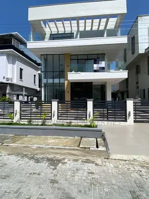 5bdrm Duplex in Lekki County, Ikota for sale