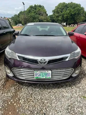 Toyota Avalon XLE Premium 4dr Sedan (3.5L 6cyl 6A) 2014 Red