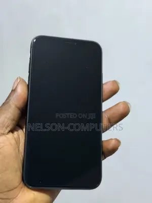 Apple iPhone 11 64 GB Black