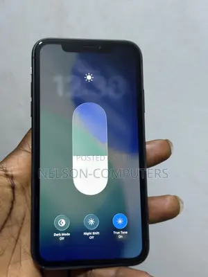 Apple iPhone 11 64 GB Black