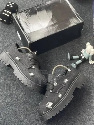 Mens Footwears