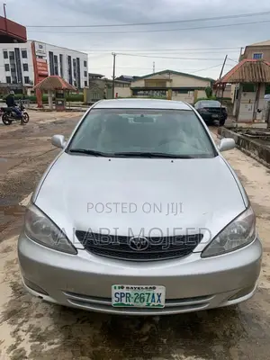 Toyota Camry LE 4dr Sedan (2.4L 4cyl 4A) 2004 Silver