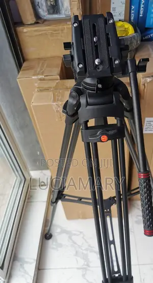 Heavy Duty Tripod