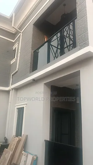 3bdrm Duplex in Maplewood Estate Oko for sale