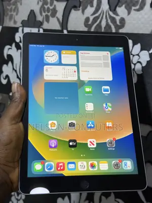 Apple iPad 5 (2022) 128 GB Gray