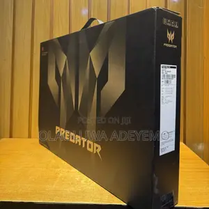 New Acer Predator Helios 18 PH18-71 32GB Intel Core Ultra 9 SSD 1T