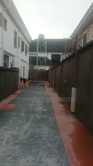 3bdrm Duplex in Maplewood Estate Oko for sale