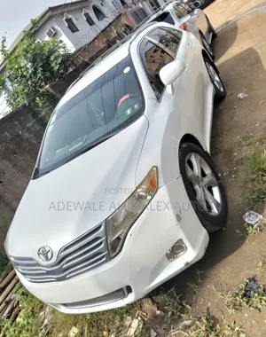 Toyota Venza 2011 White