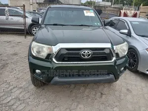 Toyota Tacoma 2013 Green