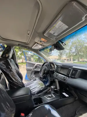 Toyota RAV4 2018 Blue