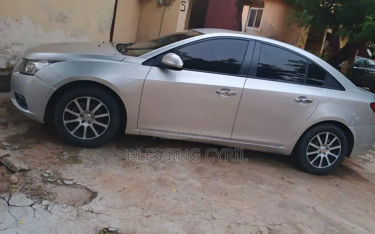 Chevrolet Cruze 2014 Silver