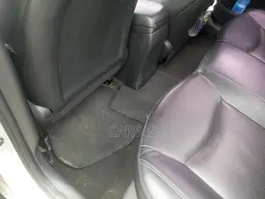 Hyundai Avante 2012 Silver