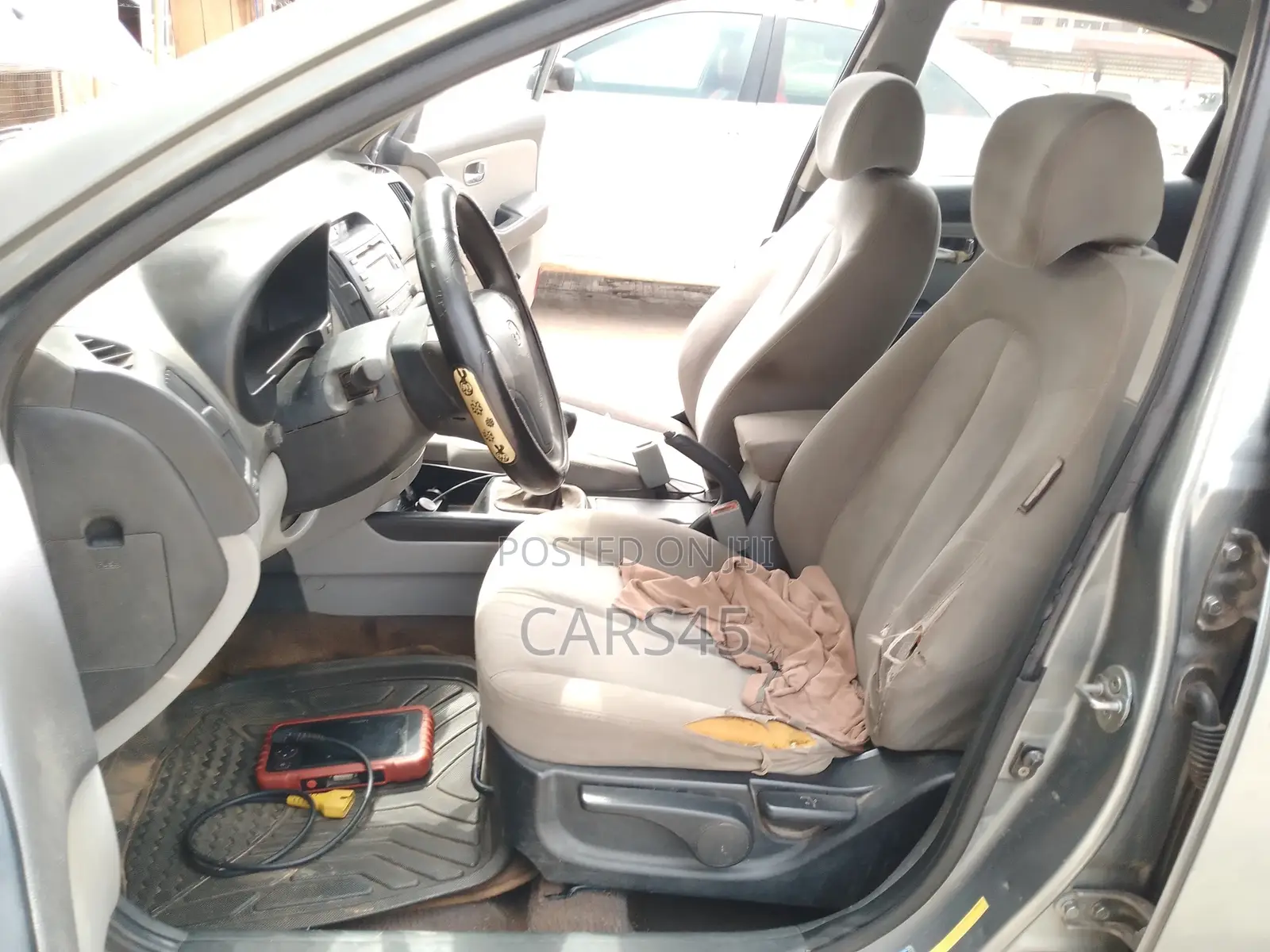 Hyundai Elantra 2010 Gray