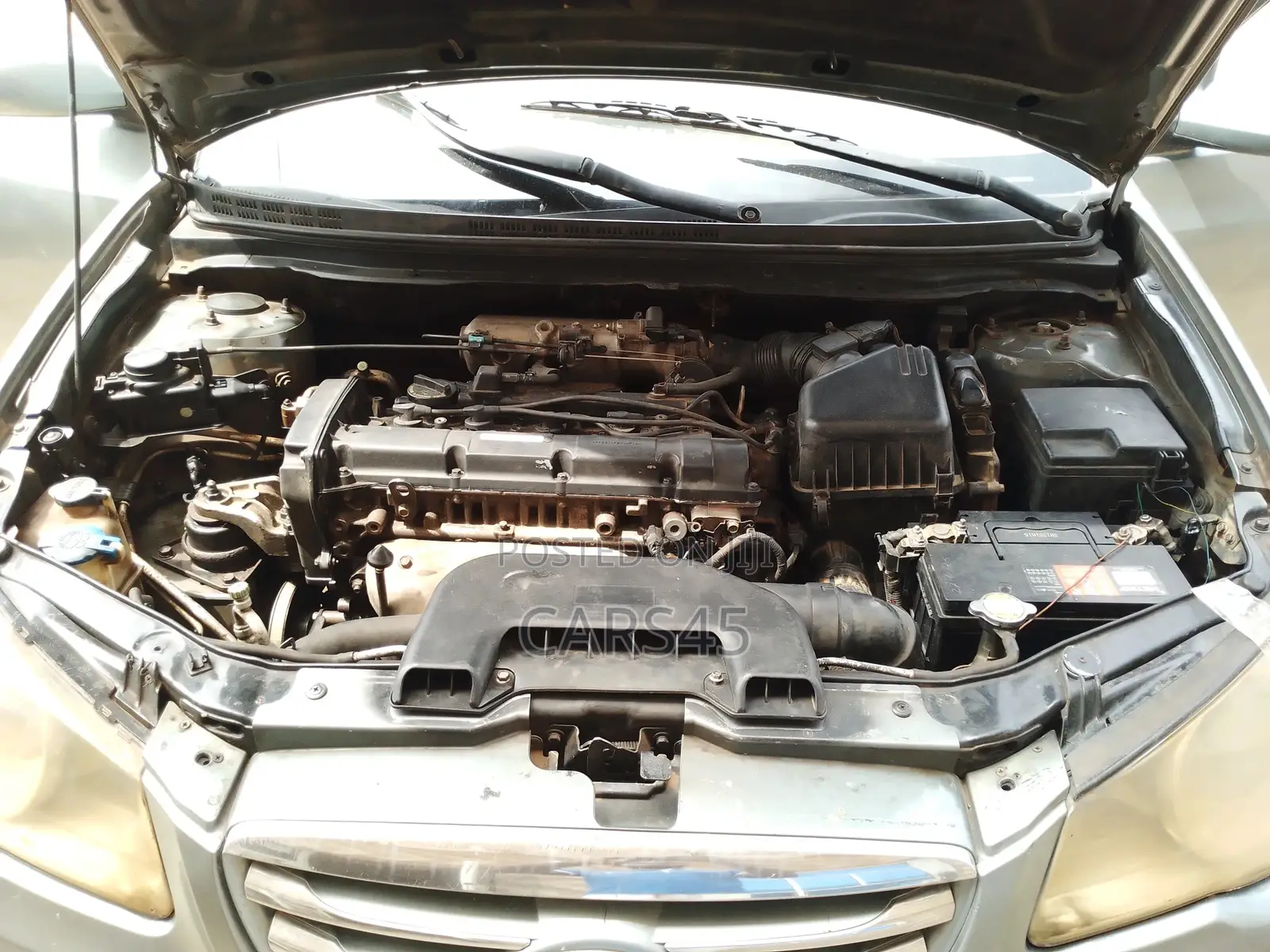 Hyundai Elantra 2010 Gray