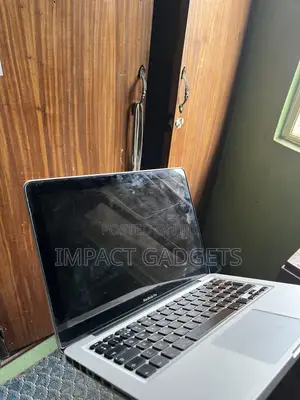 Laptop Apple MacBook Pro 2012 4GB Intel Core i5 HDD 128GB