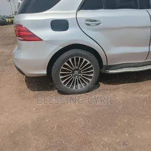 Mercedes-Benz GLE-Class 2018 Silver