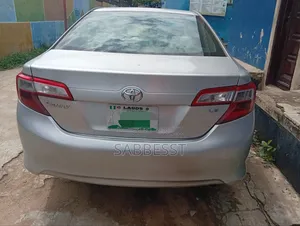 Toyota Camry 2014 Silver