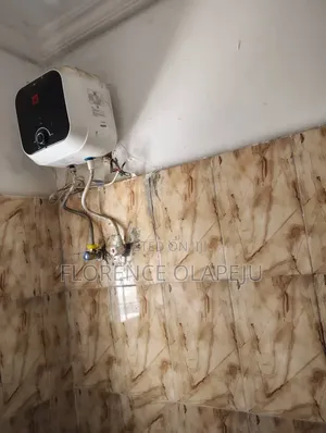 2bdrm Block of Flats in Ashi, Akala Express for rent