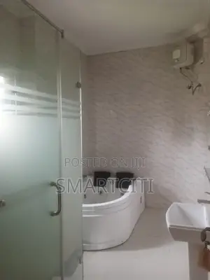 5bdrm Mansion in Estate, Enugu for sale