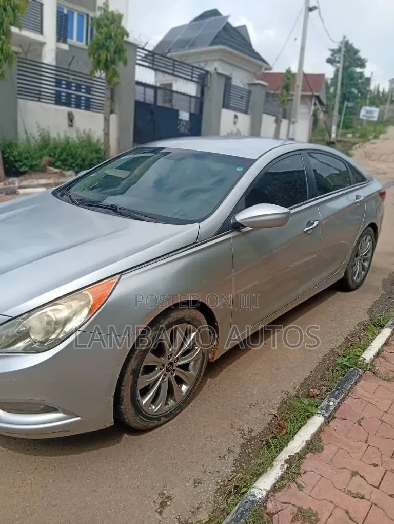 Hyundai Sonata 2012 Silver