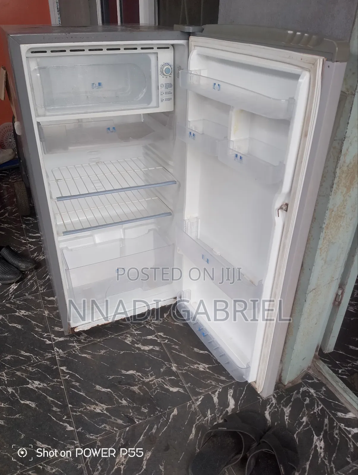 Refrigerator