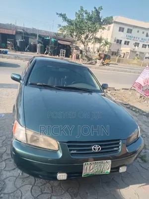 Toyota Camry LE 4dr Sedan (2.5L 4cyl 6AM) 2010 Blue