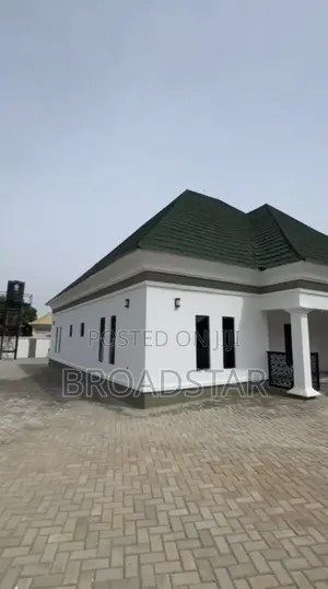 Furnished 3bdrm Bungalow in Zone B for sale