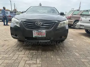 Toyota Camry LE 4dr Sedan (2.4L 4cyl 5A) 2008 Gray