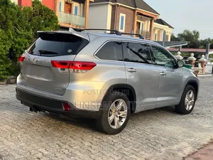 Toyota Highlander 2015 Silver