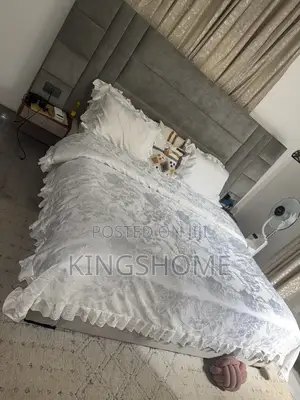 6/6 Padded Bedframe