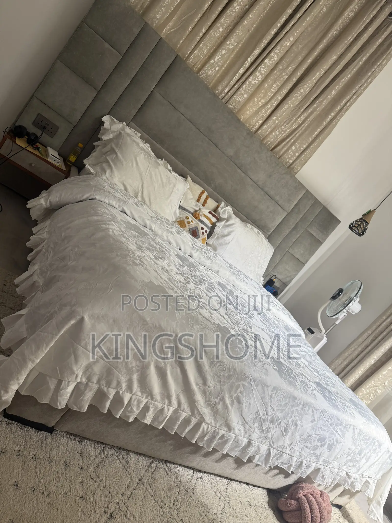 6/6 Padded Bedframe