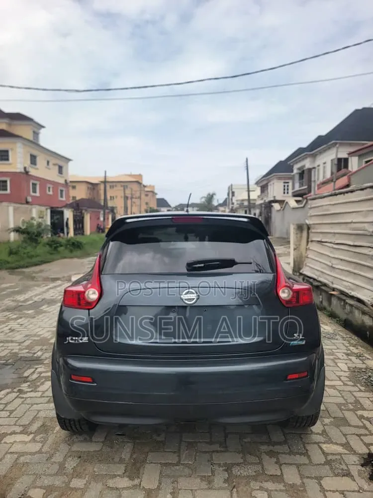 Nissan Juke 2012 Blue