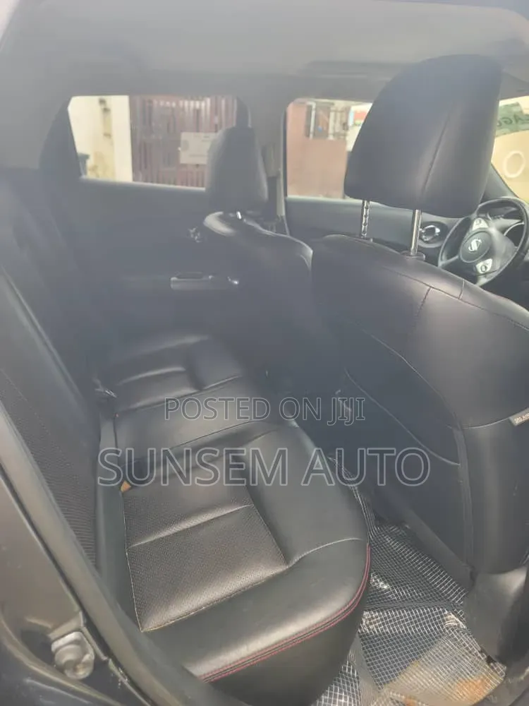 Nissan Juke 2012 Blue