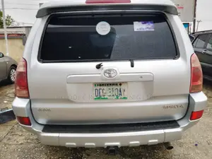 Toyota 4-Runner Limited V8 4x4 2005 Silver