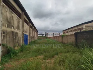 Distress Large Warehouse on 6 Plots for Sale in Enugu