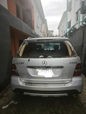 Ml350 2010 Back Windscreen Glass Available Installed at Chimatex