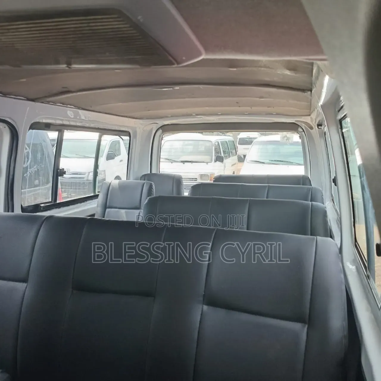 Toyota HiAce 2010 White