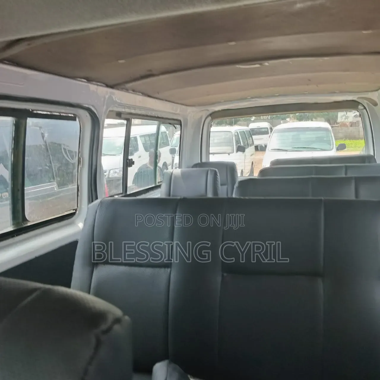 Toyota HiAce 2010 White