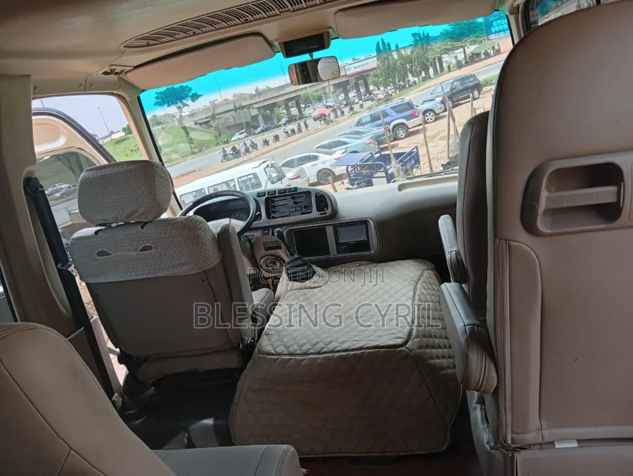 Toyota Coaster 2010 Gold