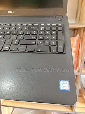 Laptop Dell Latitude 3580 8GB Intel Core i7 SSD 256GB