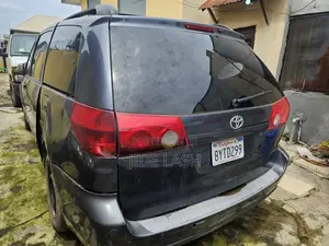 Toyota Sienna 2008 Gray