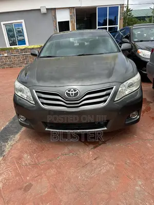 Toyota Camry 2010 Gray