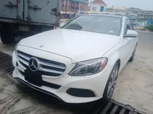 Mercedes-Benz C300 2015 White