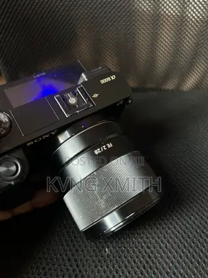 Sony A6000 Mirrorless Camera With 16-50mm Lens