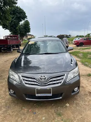 Toyota Camry 2010 Gray