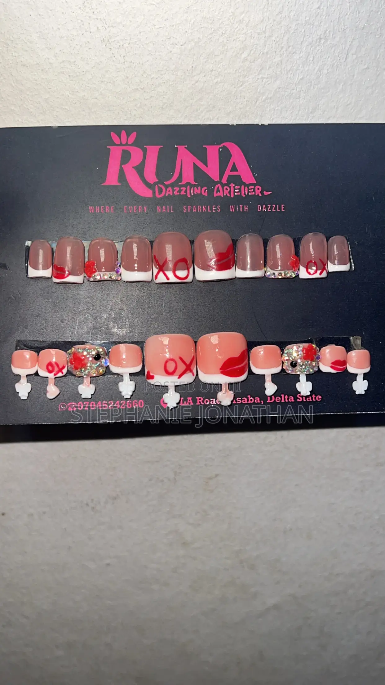 Xoxo Short Medium Sized Press on Nails for Hands and Toes