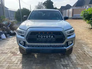 Toyota Tacoma TRD Sport 2018 Silver