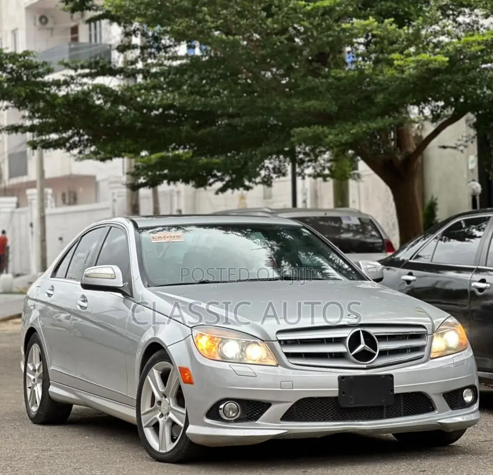 Mercedes-Benz C300 2009 Silver